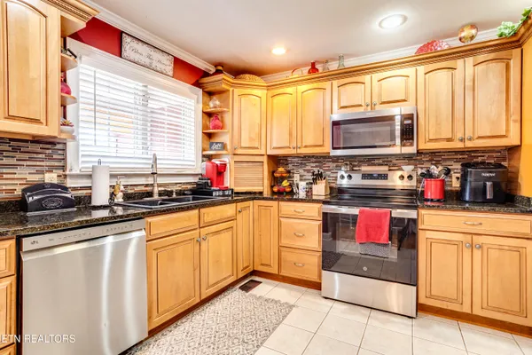 $419,000 | 949 Hill Street, Jellico, TN 37762