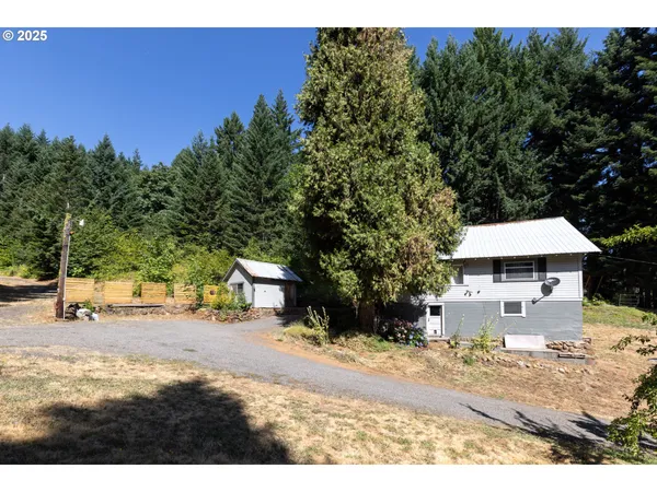 $699,000 | 2442 Kingsley Road, Hood River, OR 97031