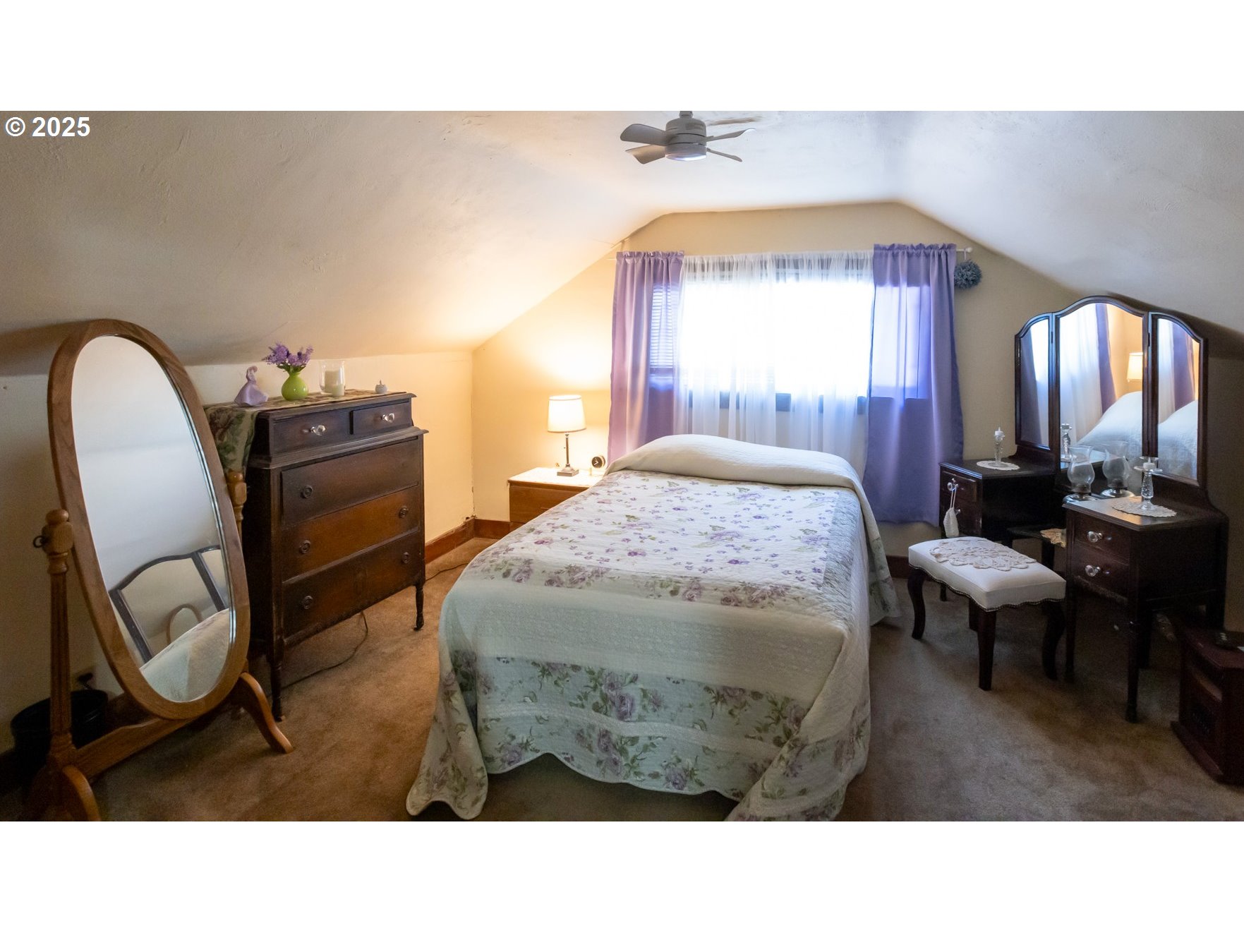 2442 Kingsley Road Hood River, OR 97031 - Photo 23 of 38