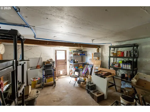 $699,000 | 2442 Kingsley Road, Hood River, OR 97031