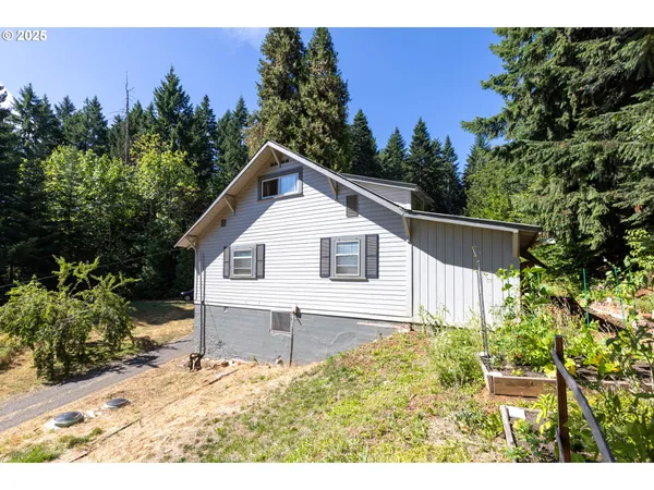 $699,000 | 2442 Kingsley Road, Hood River, OR 97031