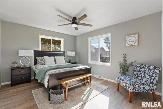 $229,900 | 424 Docia Road, Hillsdale, IL 61257