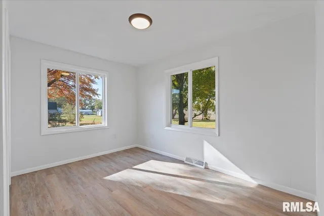 $229,900 | 424 Docia Road, Hillsdale, IL 61257