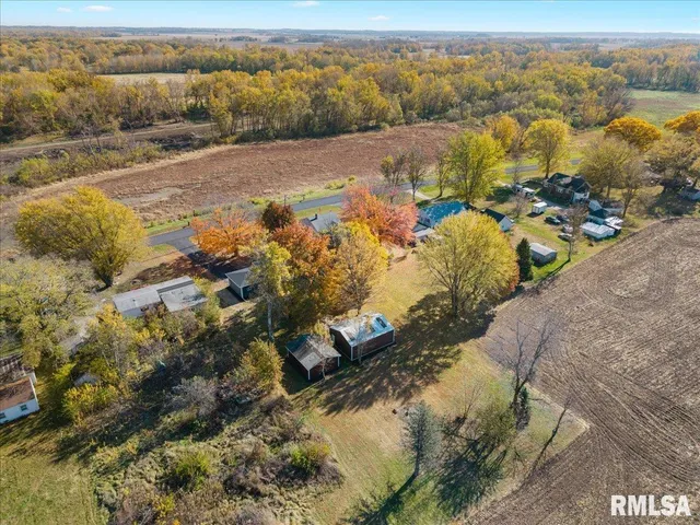 $229,900 | 424 Docia Road, Hillsdale, IL 61257