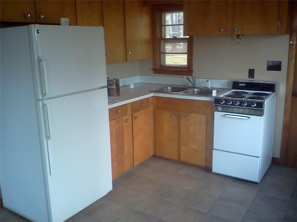 5 Dallas Drive Windham, ME 04062 - Photo 3 of 9 Photo