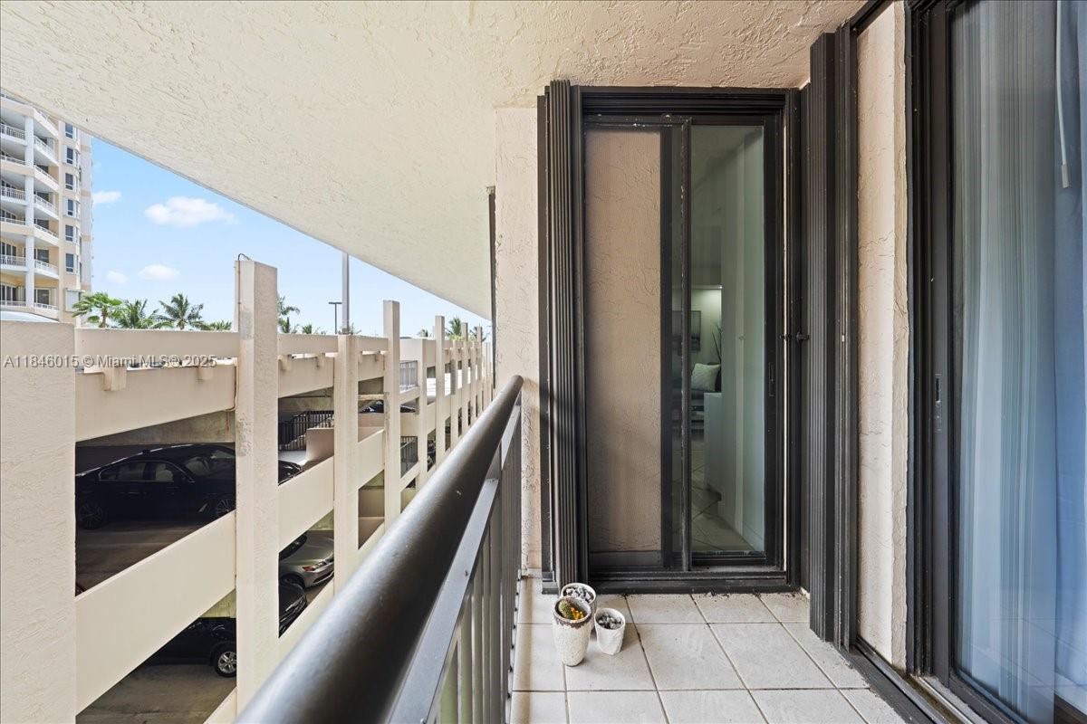 540 Brickell Key Drive, Unit 412 Miami, FL 33131 - Photo 24 of 33 a view of an entryway