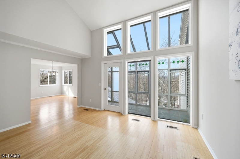 38 Chestnut Street, Unit 4 Morristown, NJ 07960 - Photo 32 of 49