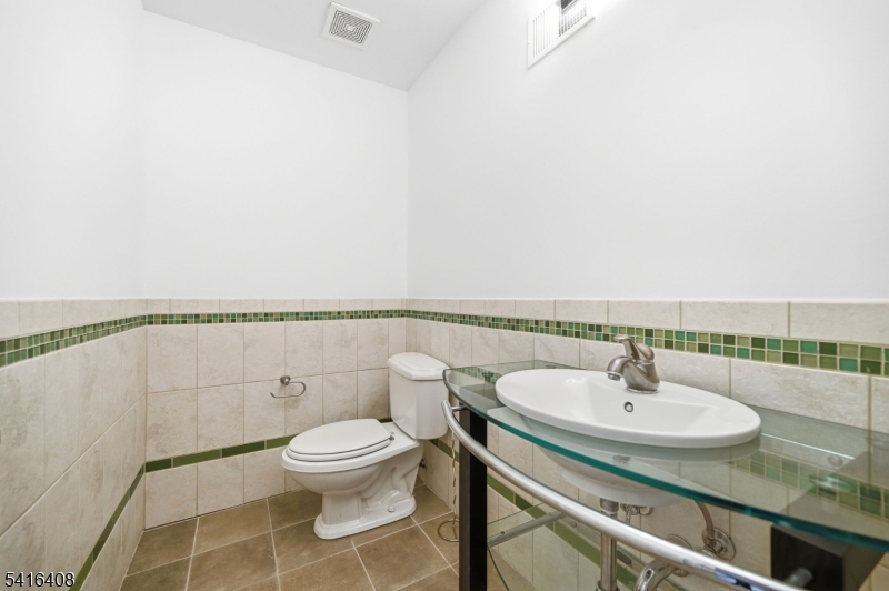 38 Chestnut Street, Unit 4 Morristown, NJ 07960 - Photo 35 of 49