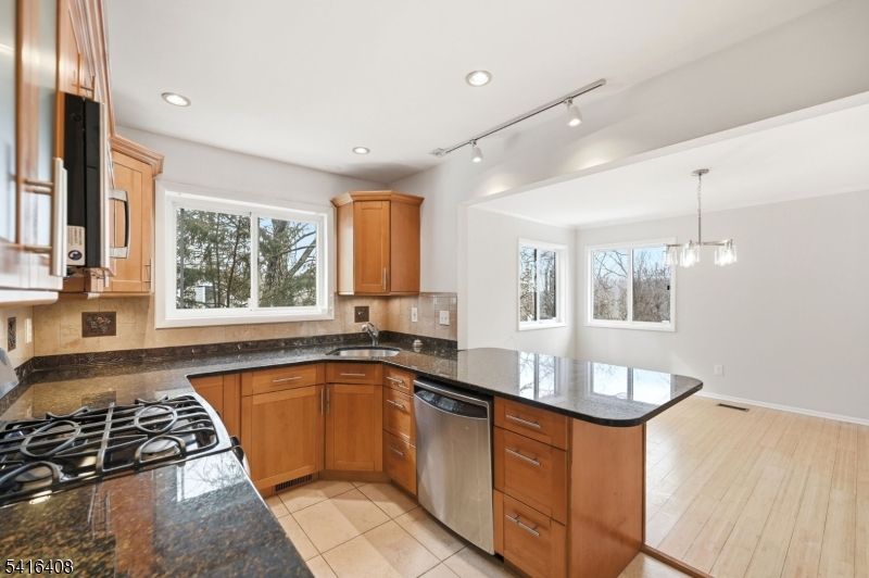 38 Chestnut Street, Unit 4 Morristown, NJ 07960 - Photo 40 of 49