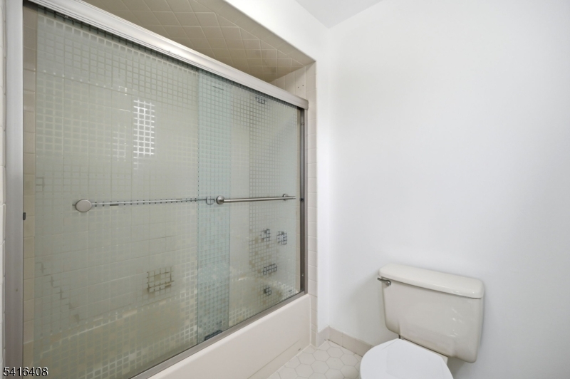 38 Chestnut Street, Unit 4 Morristown, NJ 07960 - Photo 6 of 49