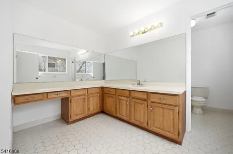 $649,000 | 38 Chestnut Street, Unit 4, Morristown, NJ 07960