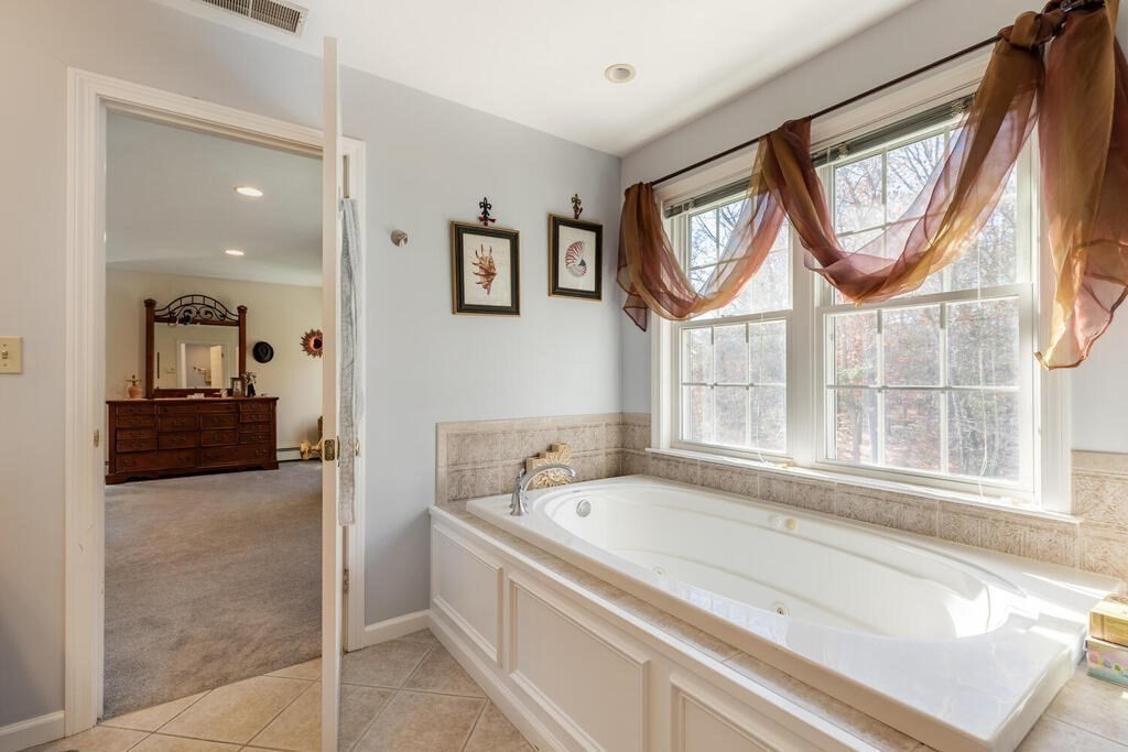 6 Sarah Lane Maynard, MA 01754 - Photo 17 of 32 Gallery Image 17