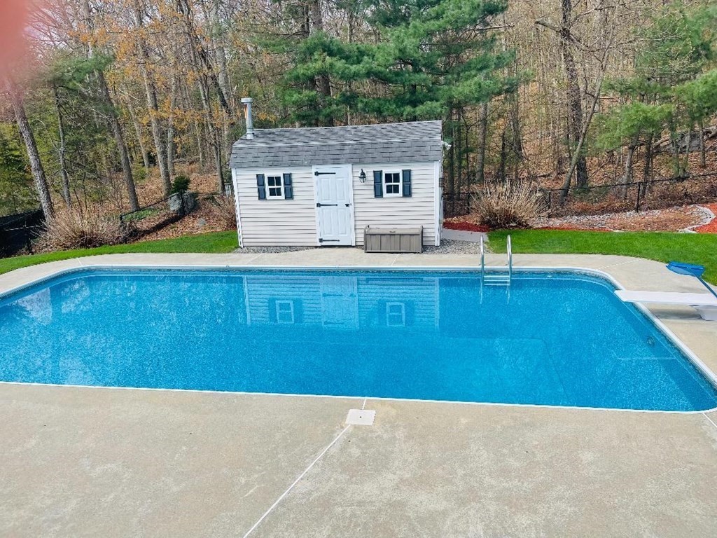 6 Sarah Lane Maynard, MA 01754 - Photo 27 of 32 Gallery Image 27