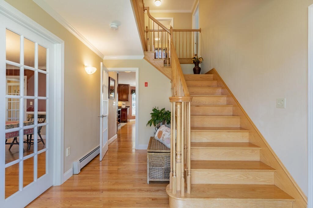 6 Sarah Lane Maynard, MA 01754 - Photo 5 of 32 Gallery Image 5