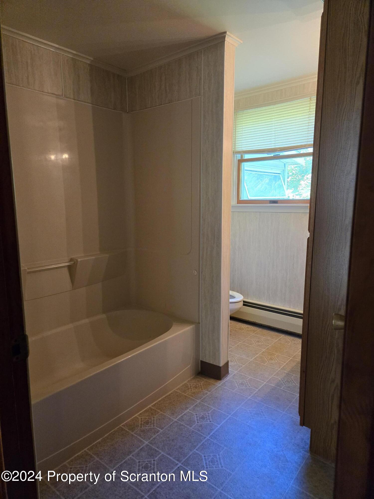 217 Fuller Road Dalton, PA 18414 - Photo 22 of 22 Full Bathroom