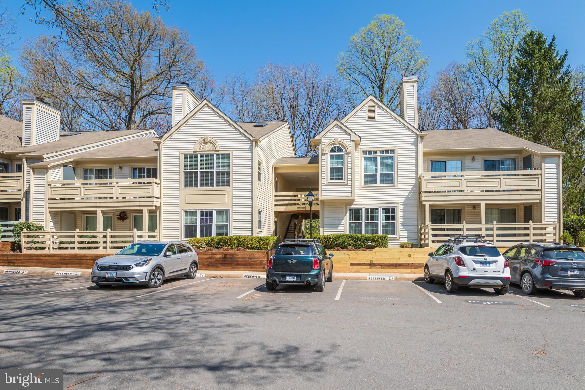 2229 Lovedale Lane, Unit 305B Reston, VA 20191 - Photo 1 of 15 Gallery Image 1