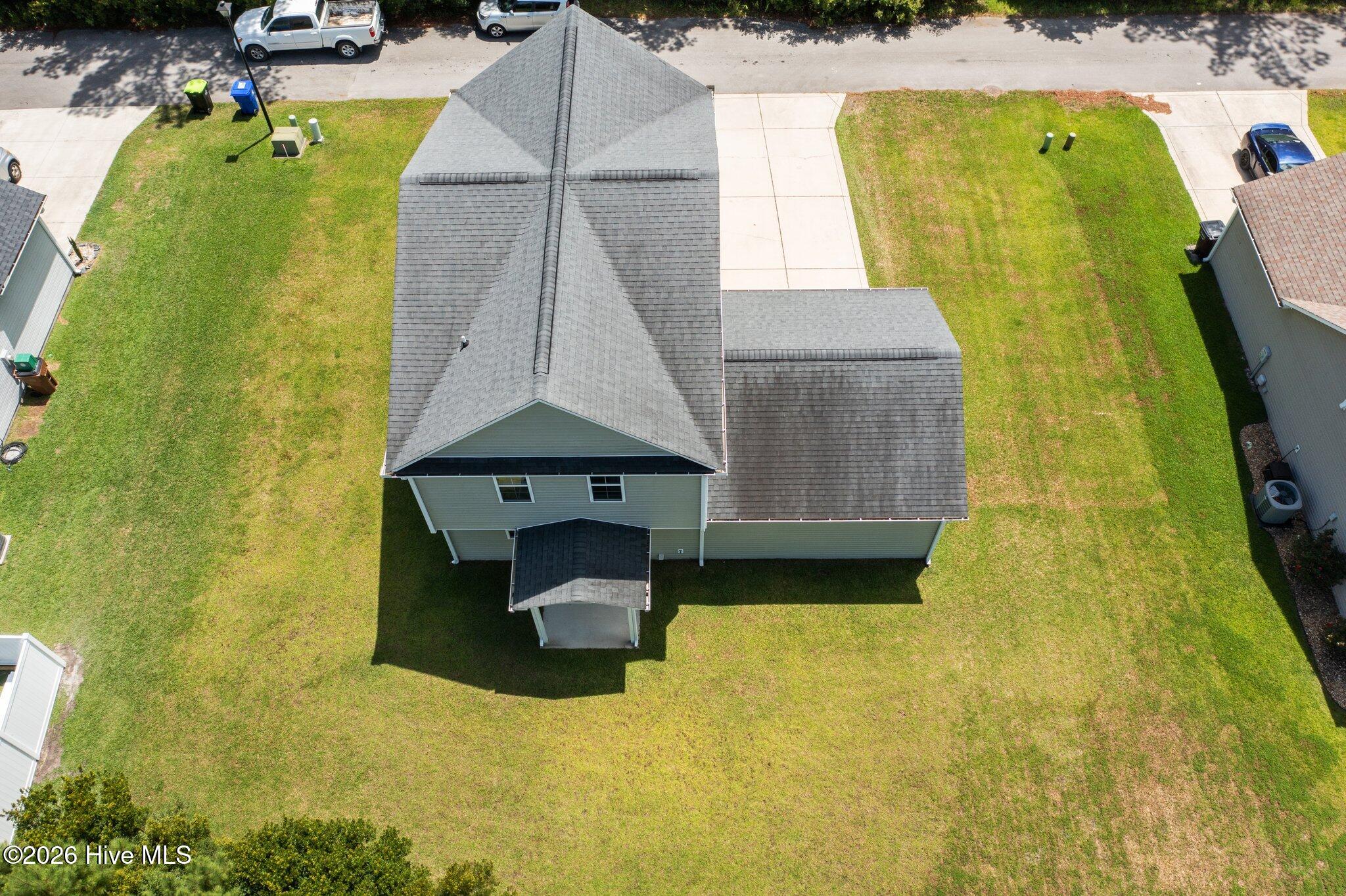 4039 Hunters Trail Jacksonville, NC 28546 - Photo 4 of 36 5-web-or-mls-DJI_0666