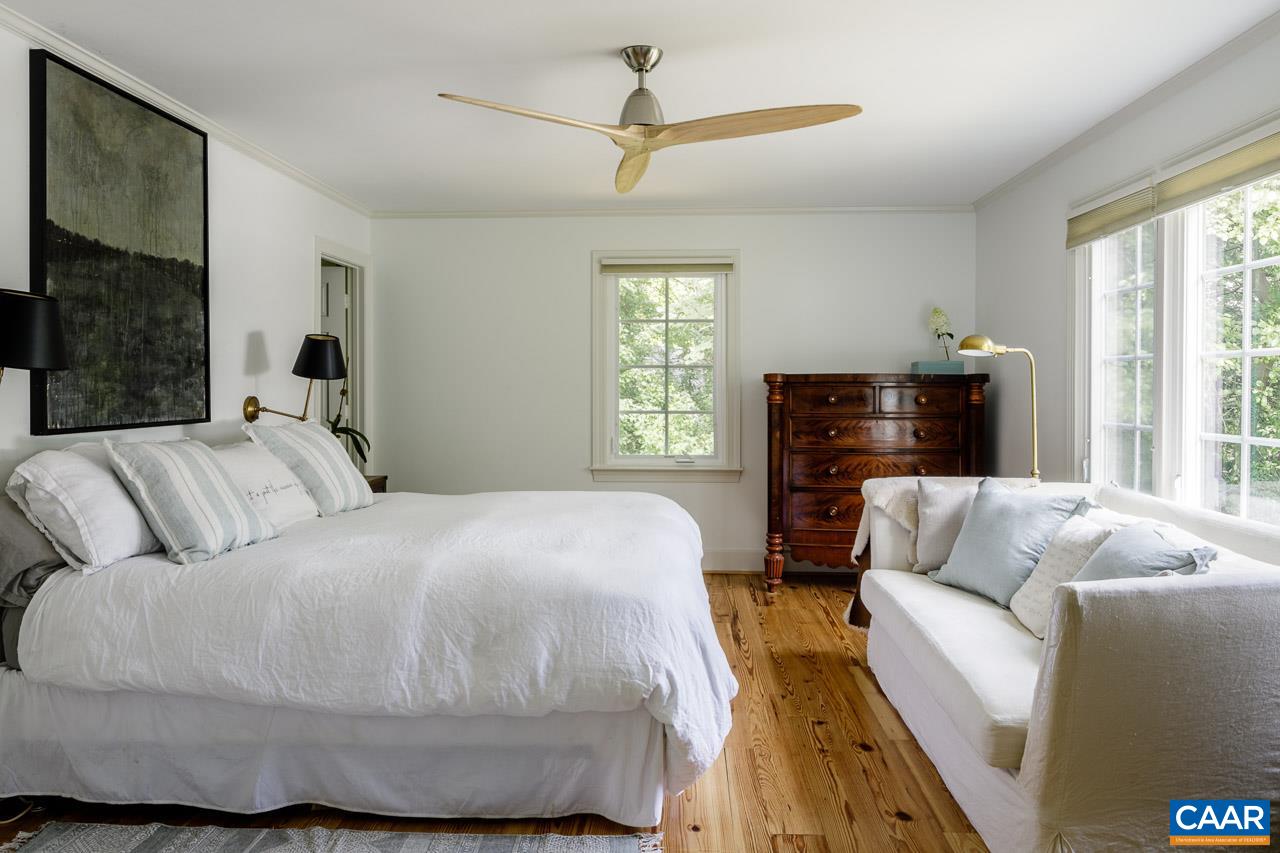 1733 Dairy Road Charlottesville, VA 22903 - Photo 11 of 31 Gallery Image 11