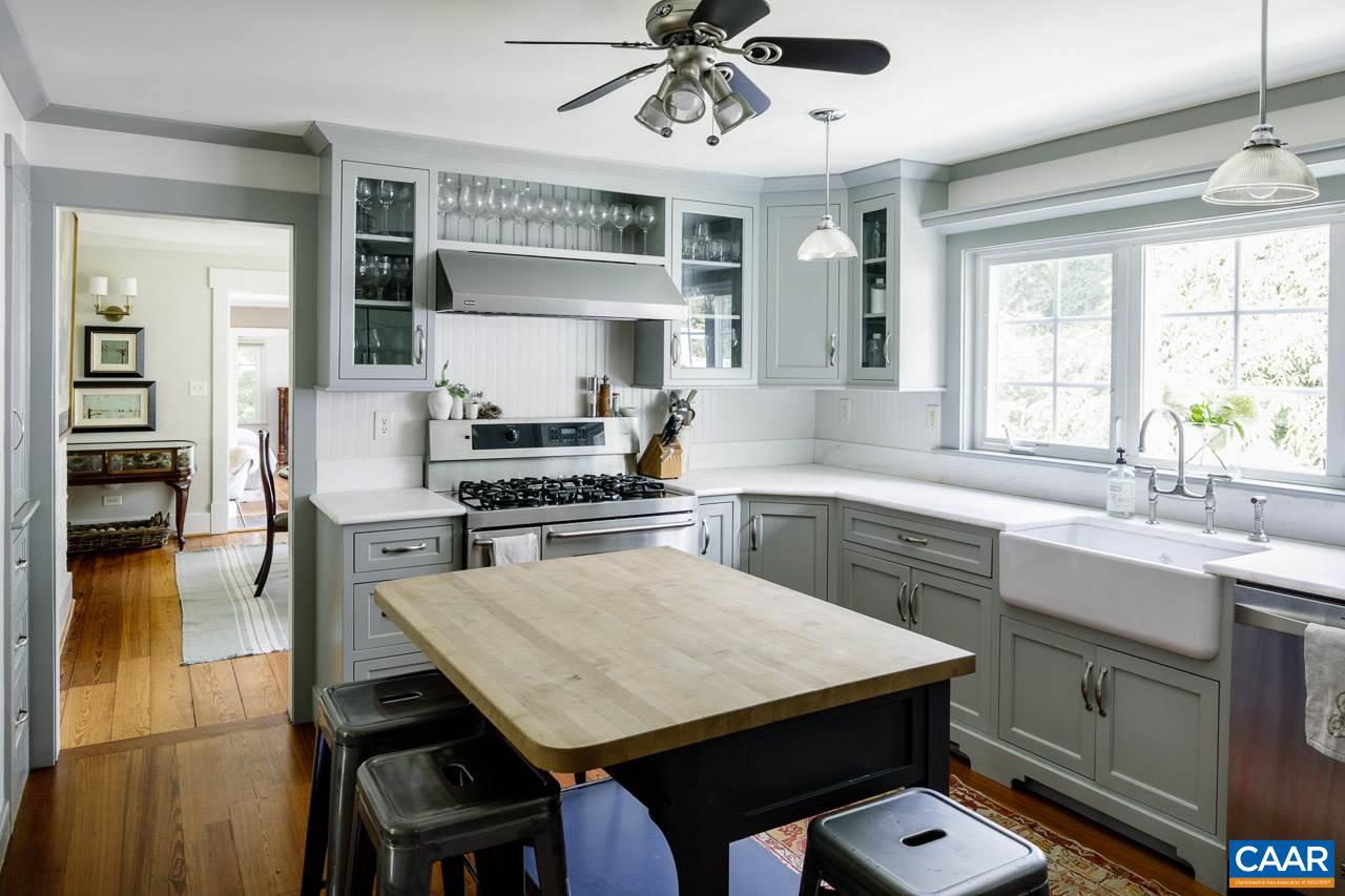 1733 Dairy Road Charlottesville, VA 22903 - Photo 6 of 31 Gallery Image 6