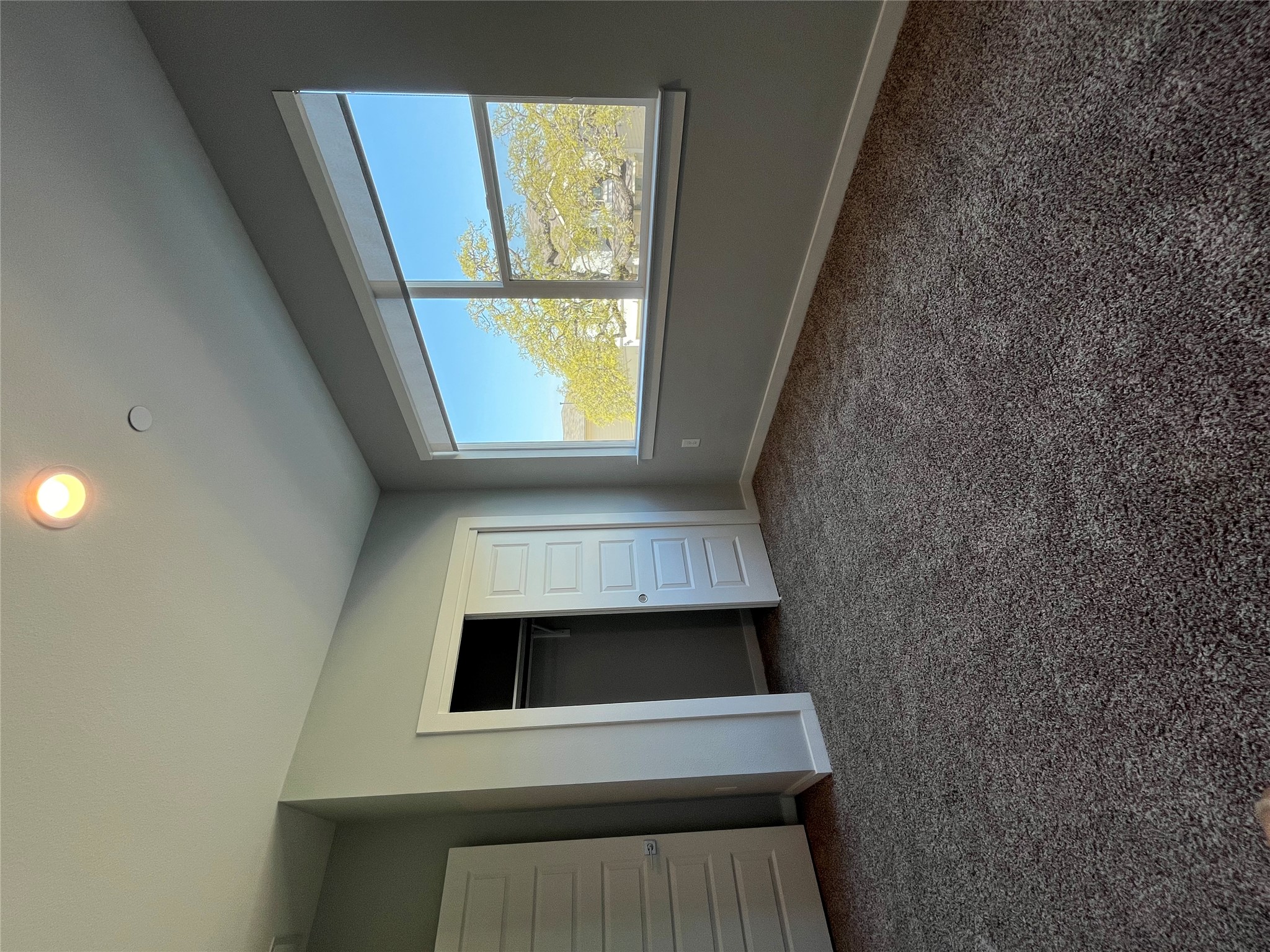 11409 Pastini Circle Manchaca, TX 78652 - Photo 3 of 18 an empty room with windows and closet