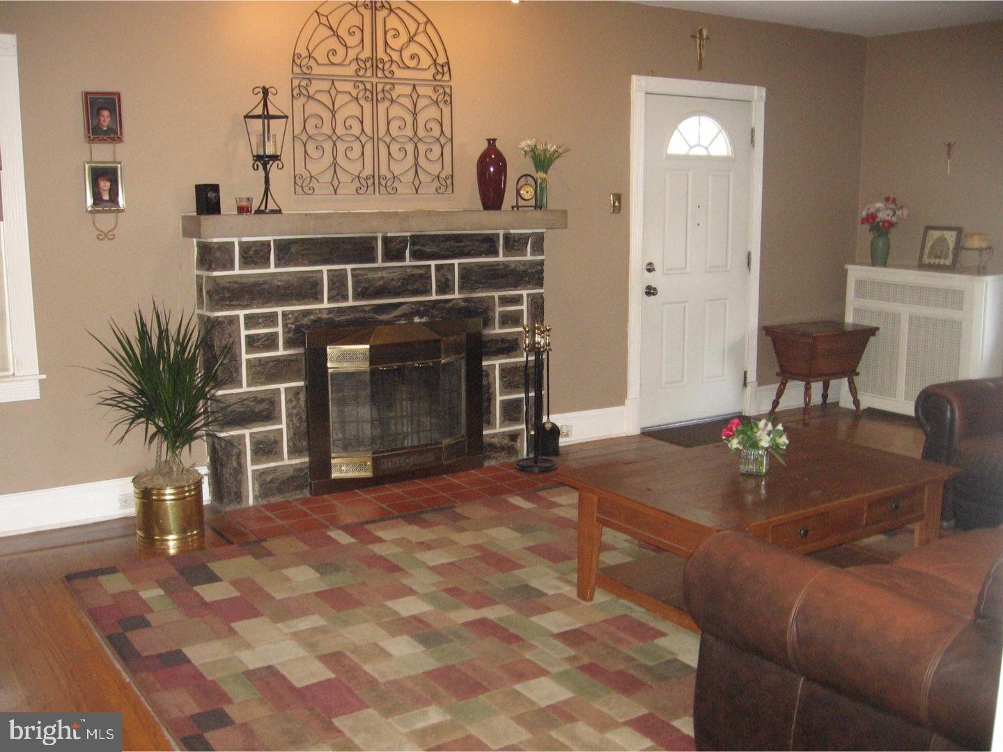 17 Strathmore Road Havertown, PA 19083 - Photo 4 of 25