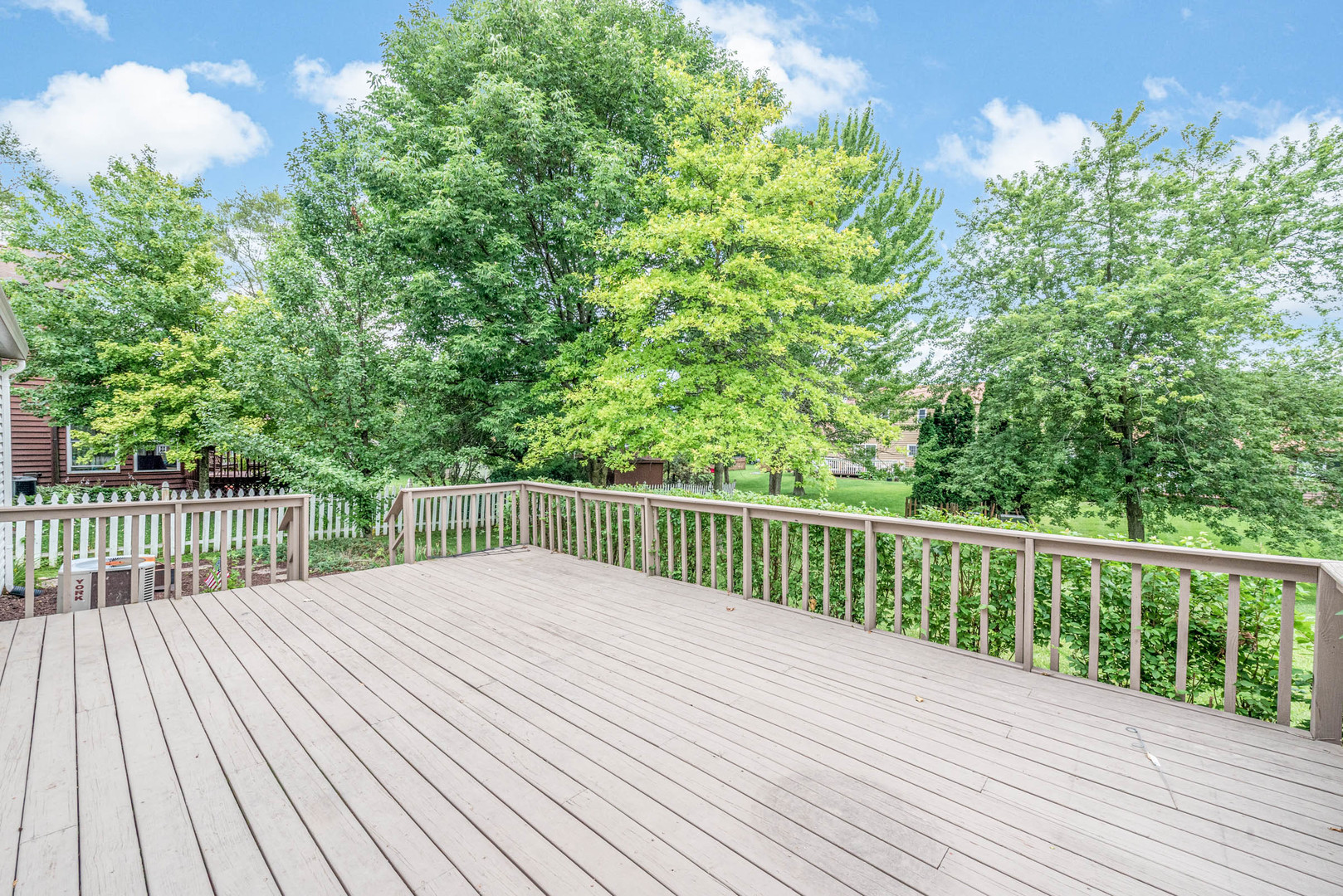 1421 Carleton Circle Naperville, IL 60565 - Photo 28 of 41