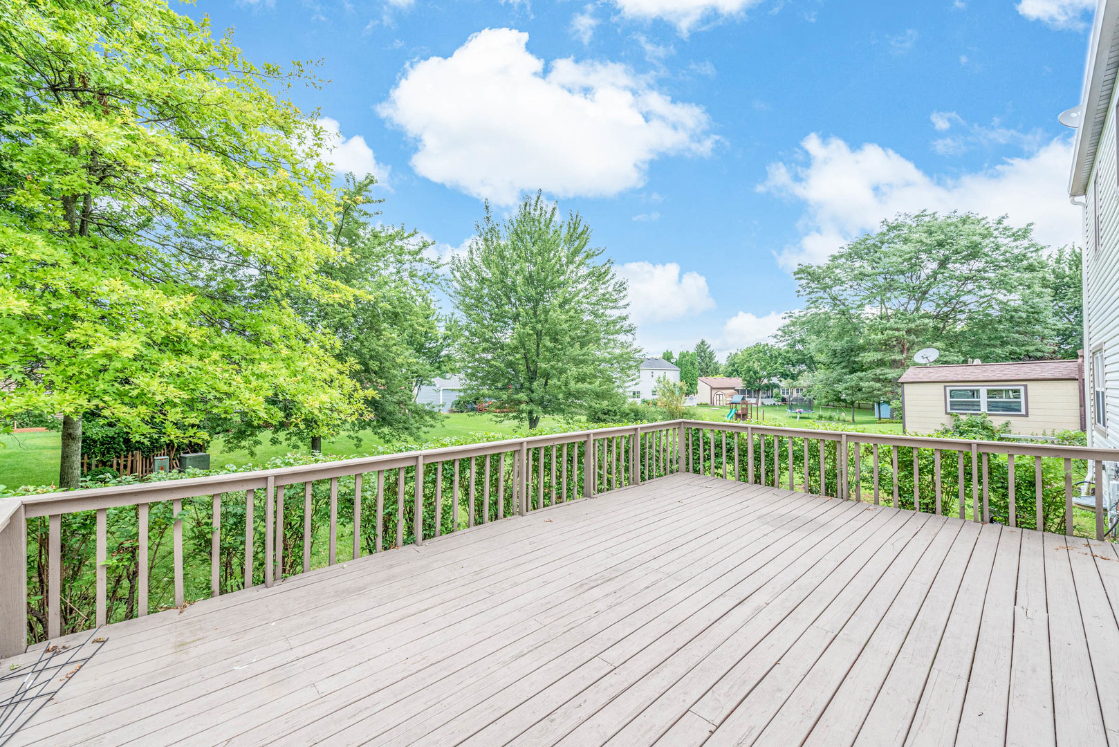 1421 Carleton Circle Naperville, IL 60565 - Photo 29 of 41
