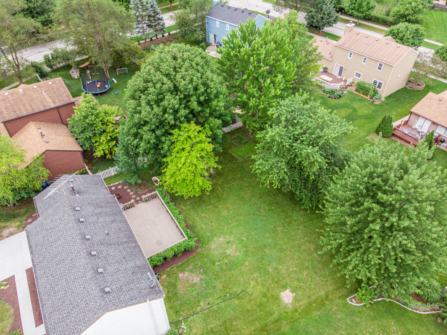 1421 Carleton Circle Naperville, IL 60565 - Photo 36 of 41