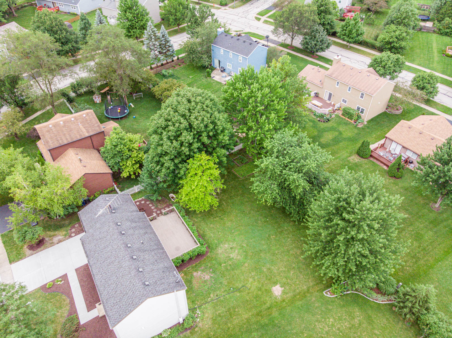 1421 Carleton Circle Naperville, IL 60565 - Photo 37 of 41