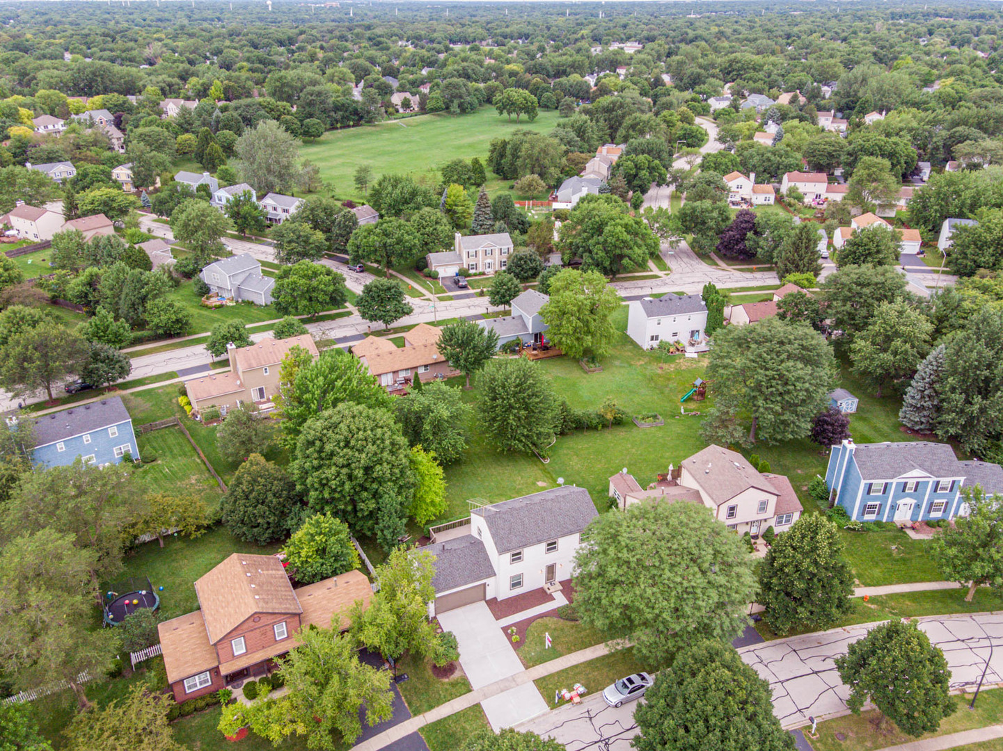 1421 Carleton Circle Naperville, IL 60565 - Photo 39 of 41