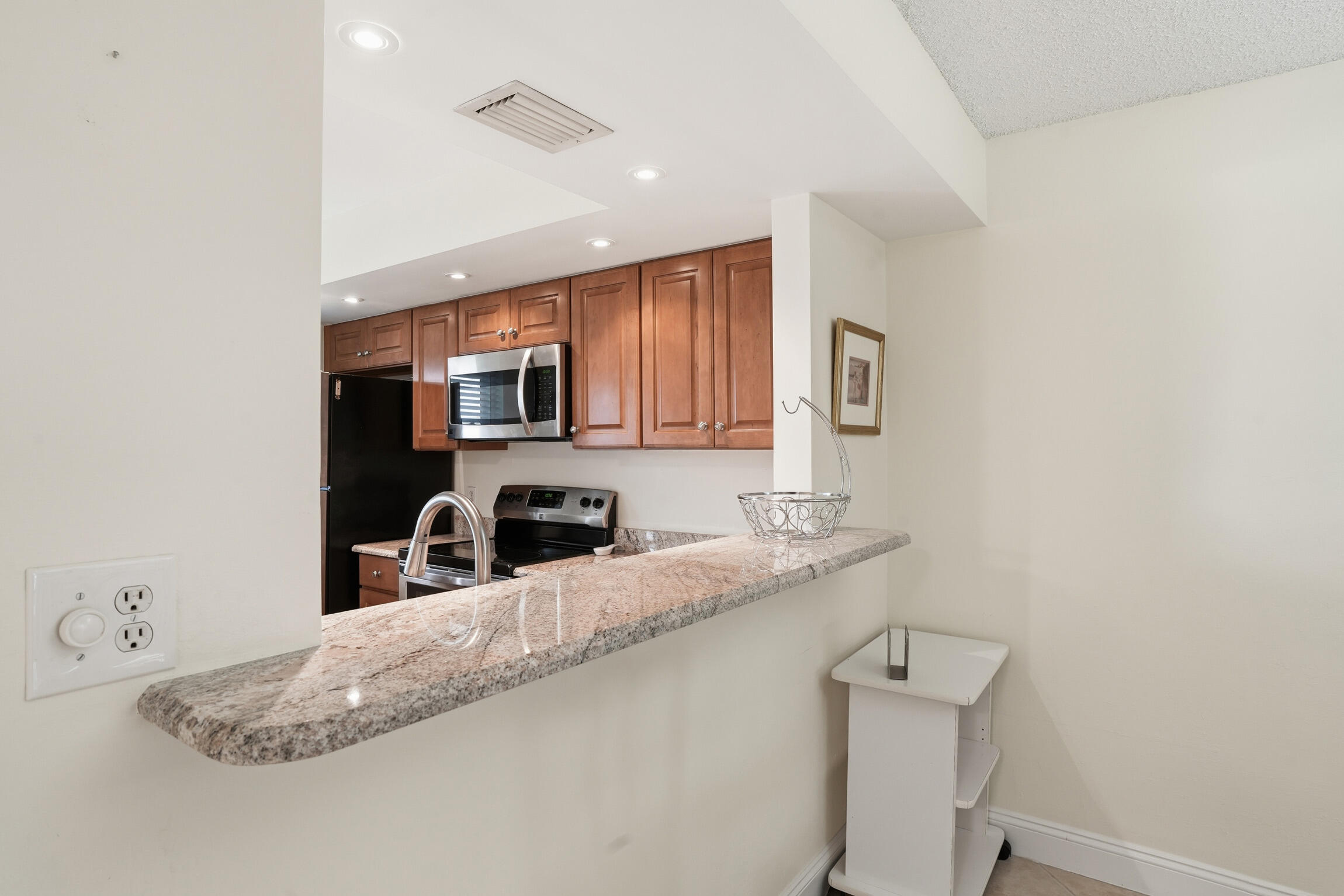 3150 Binnacle Drive, Unit 115 Naples, FL 34103 - Photo 10 of 28 15_3150 binnacle dr unit 115-015