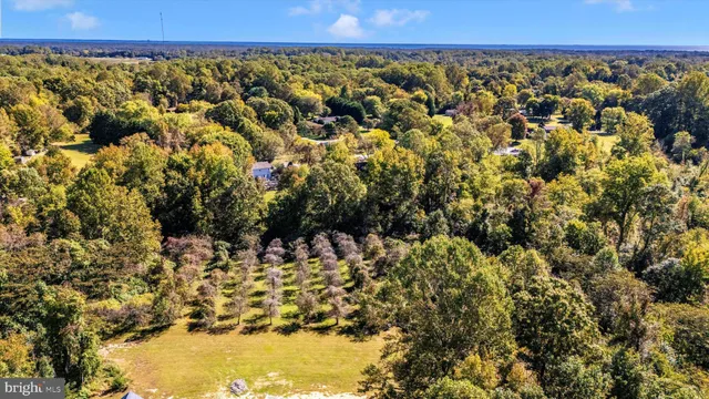 $199,000 | 49 Old Solomons Island Road, Lothian, MD 20711