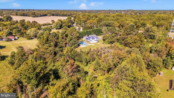 $199,000 | 49 Old Solomons Island Road, Lothian, MD 20711