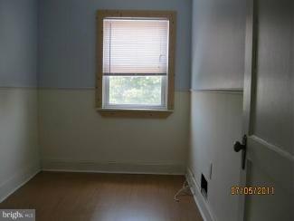 1906 Kelmore Road Dundalk, MD 21222 - Photo 6 of 12 Interior (General)