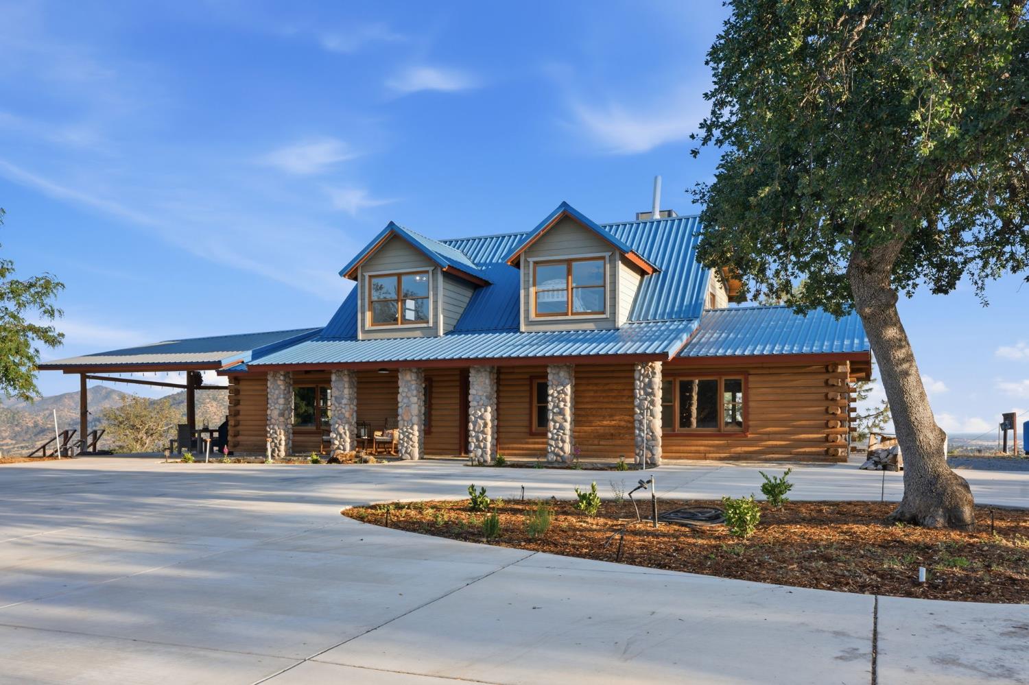 20146 Nicholas Road Prather, CA 93651 - Photo 4 of 65