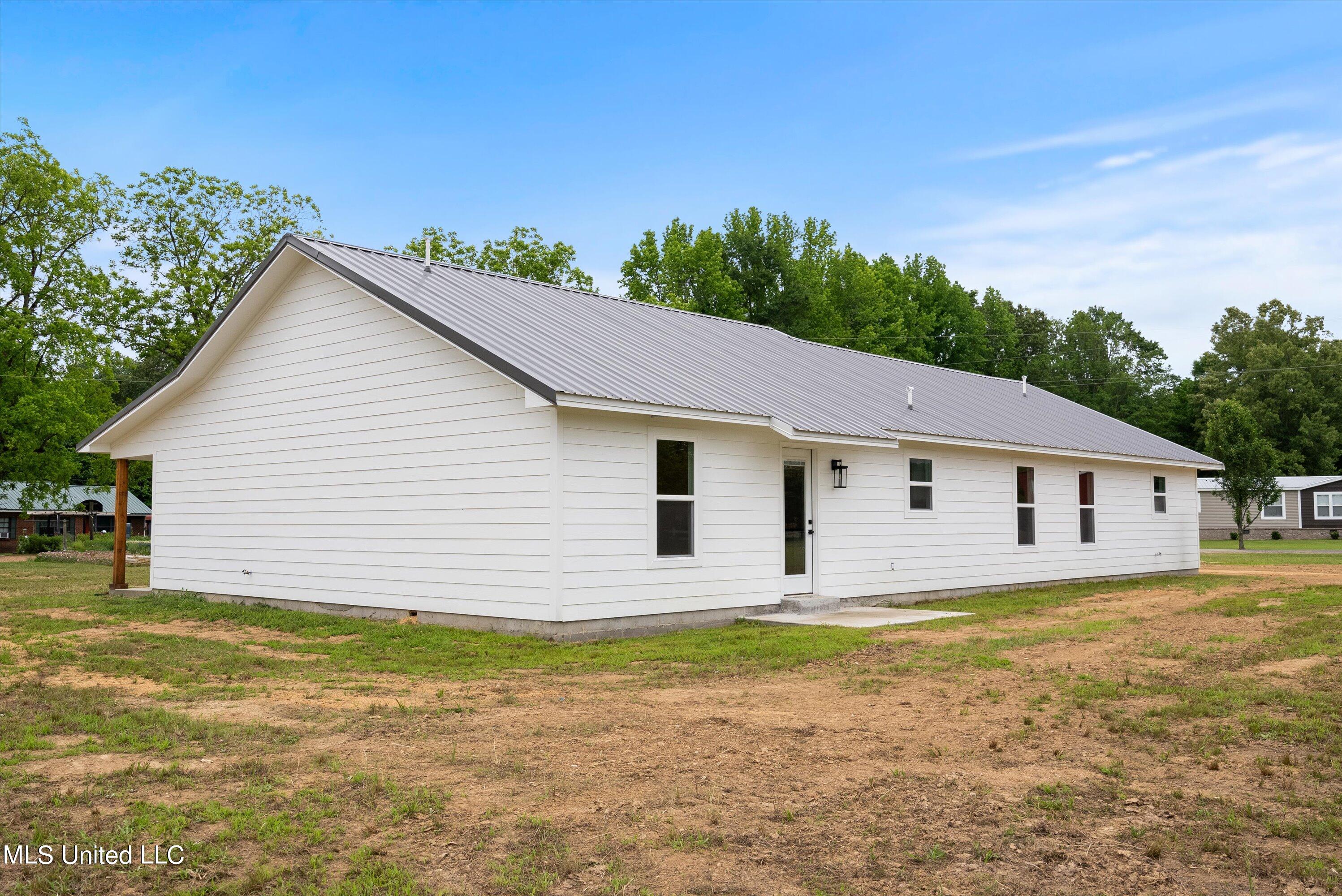 357 Parker Road Pope, MS 38658 - Photo 27 of 29 27-Rear Exterior