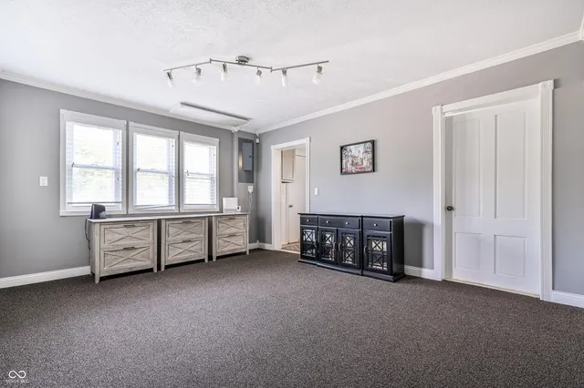 $799,999 | 610 North Rangeline Road, Carmel, IN 46032