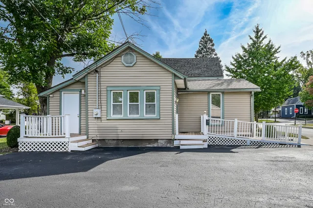 $799,999 | 610 North Rangeline Road, Carmel, IN 46032