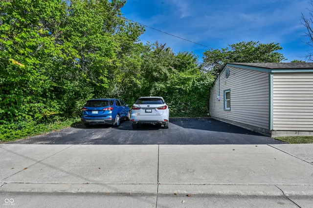 $799,999 | 610 North Rangeline Road, Carmel, IN 46032