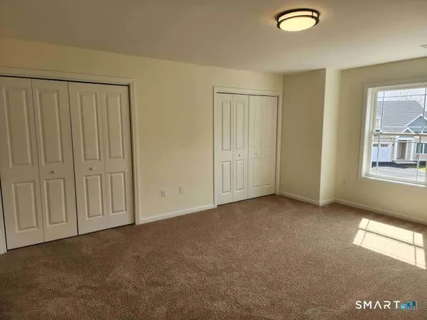 $575,000 | 102 Mulholland Way, Unit 52, North Haven, CT 06473
