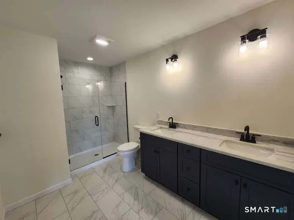 $575,000 | 102 Mulholland Way, Unit 52, North Haven, CT 06473