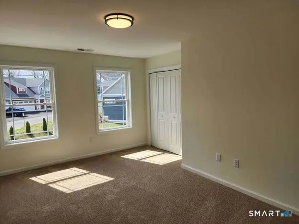 $575,000 | 102 Mulholland Way, Unit 52, North Haven, CT 06473