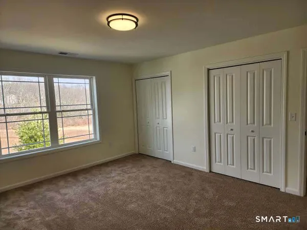 $575,000 | 102 Mulholland Way, Unit 52, North Haven, CT 06473