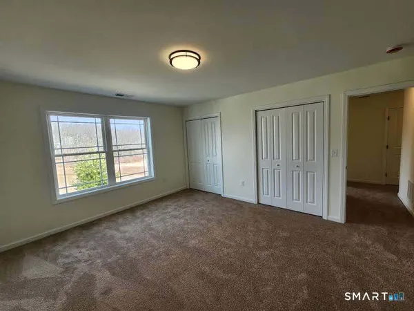 $575,000 | 102 Mulholland Way, Unit 52, North Haven, CT 06473