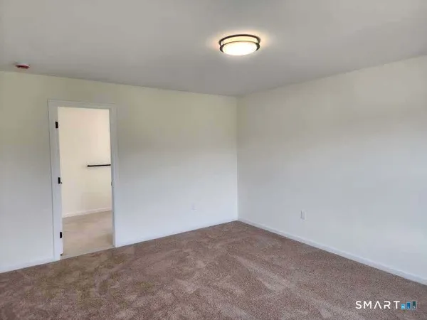 $575,000 | 102 Mulholland Way, Unit 52, North Haven, CT 06473