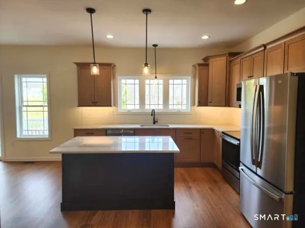 $575,000 | 102 Mulholland Way, Unit 52, North Haven, CT 06473
