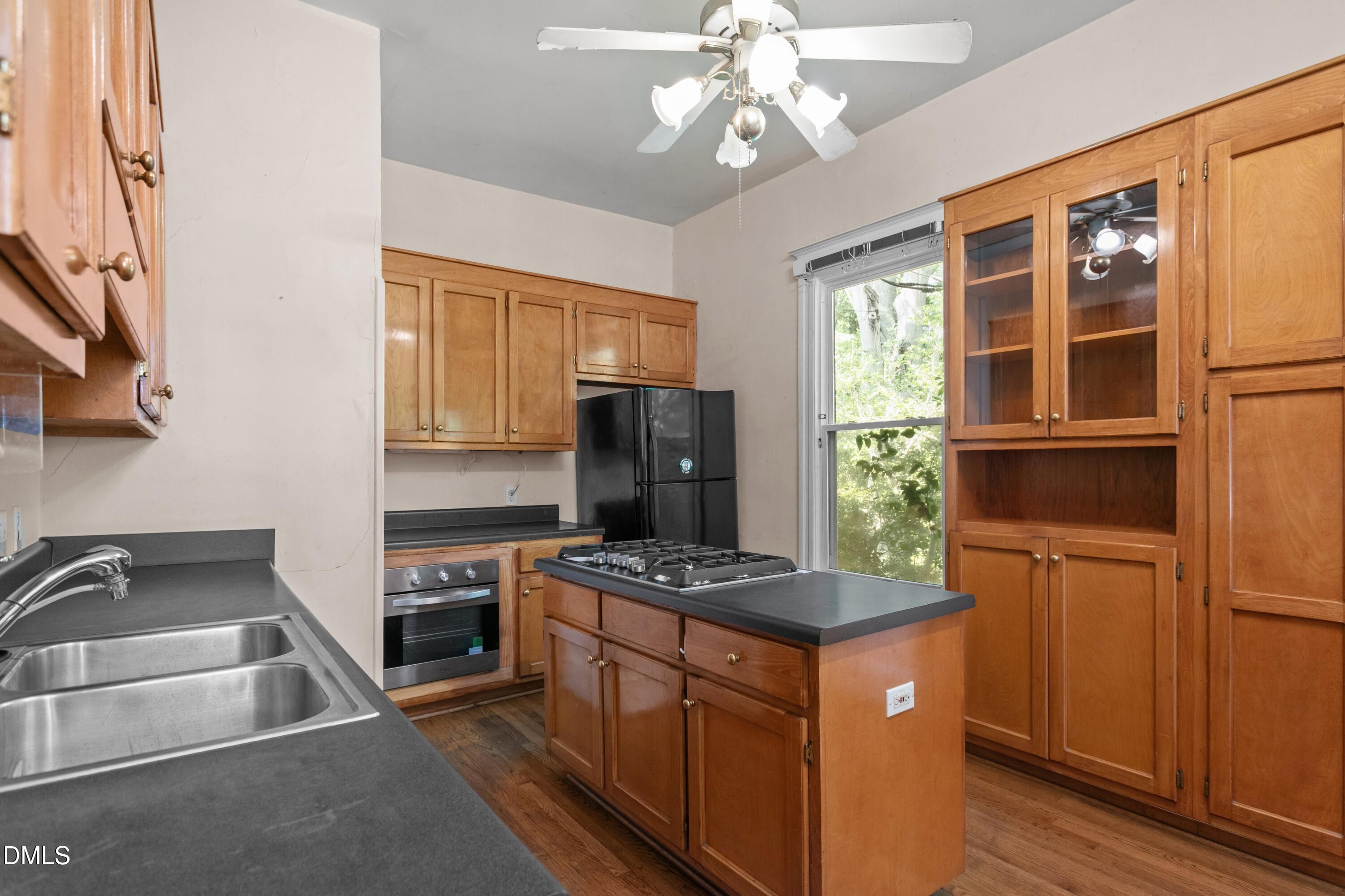 414 South Boylan Avenue Raleigh, NC 27603 - Photo 11 of 49 CGP_8561