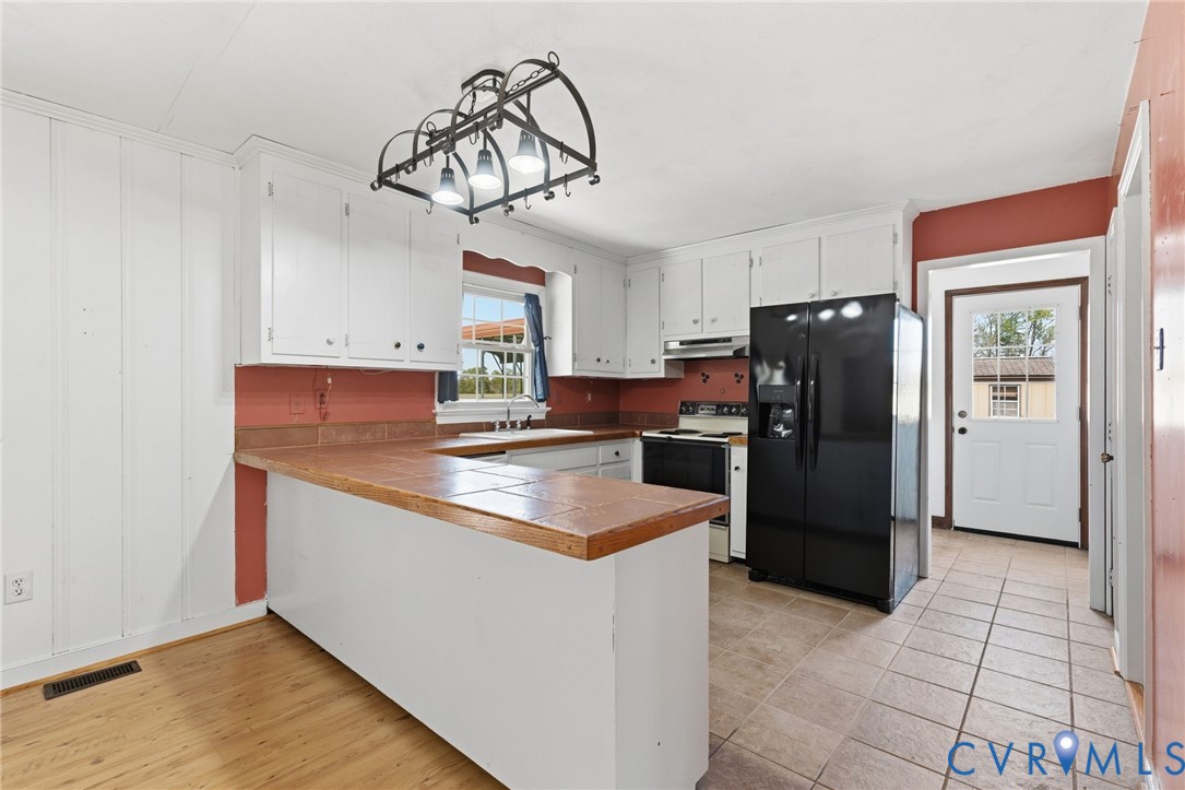 12039 Elmont Road Ashland, VA 23005 - Photo 5 of 30