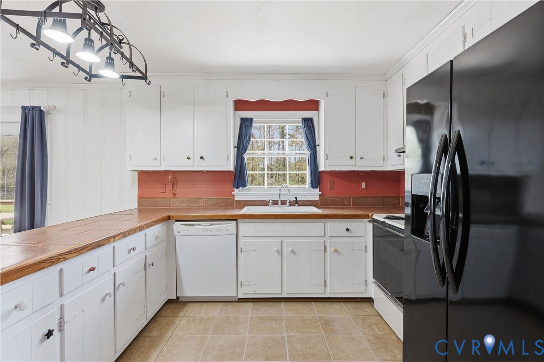 12039 Elmont Road Ashland, VA 23005 - Photo 7 of 30