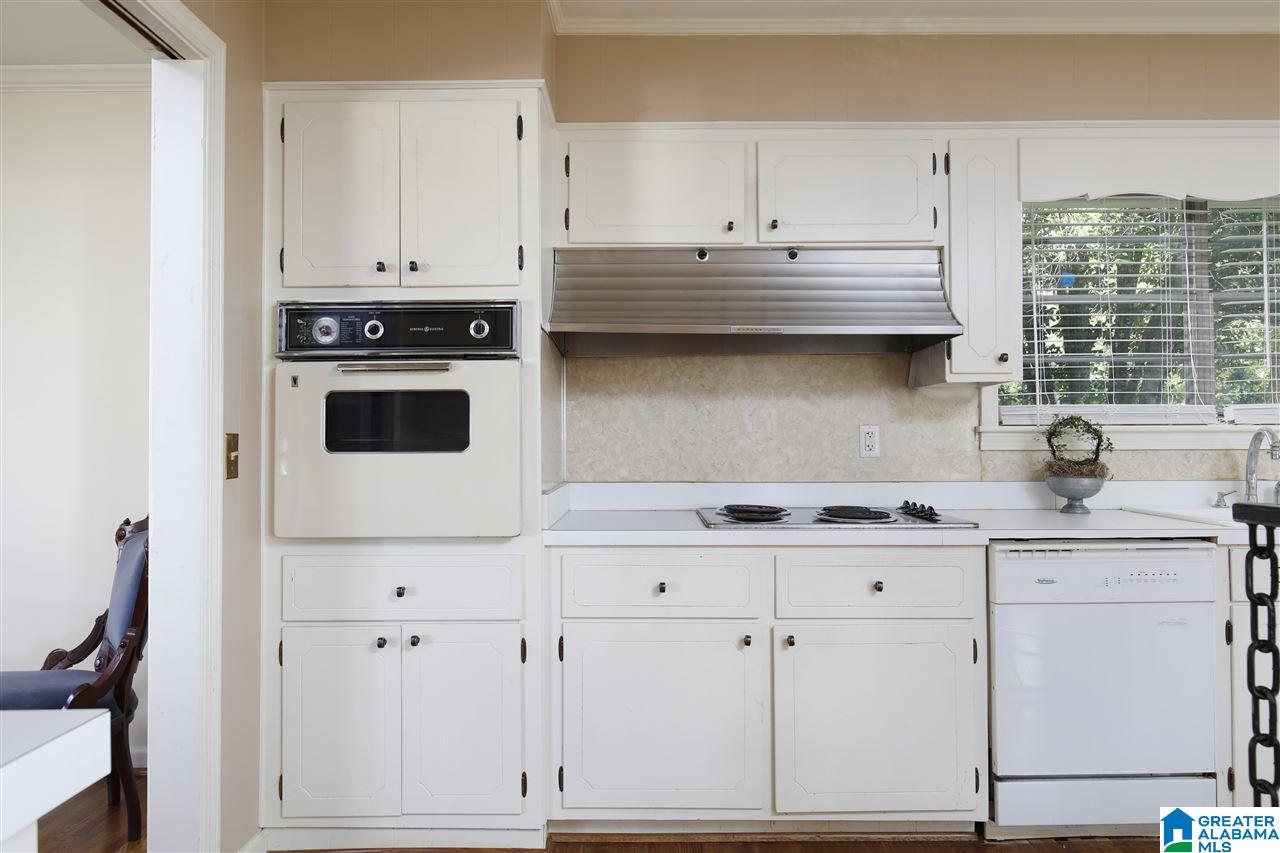 1025 Wickford Road Birmingham, AL 35216 - Photo 14 of 27